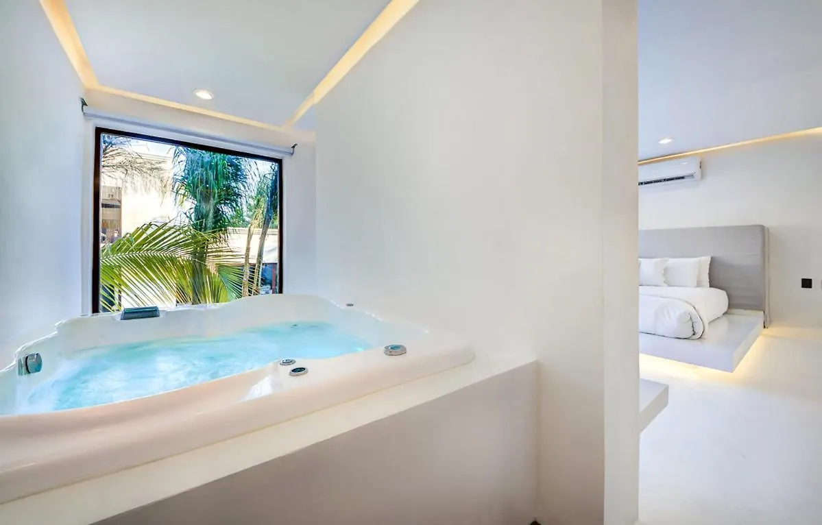 Poblado De Apoyo Diamont Villa Sleeps 22 With Pool And Air Conプレヤデルカーメン 0*,